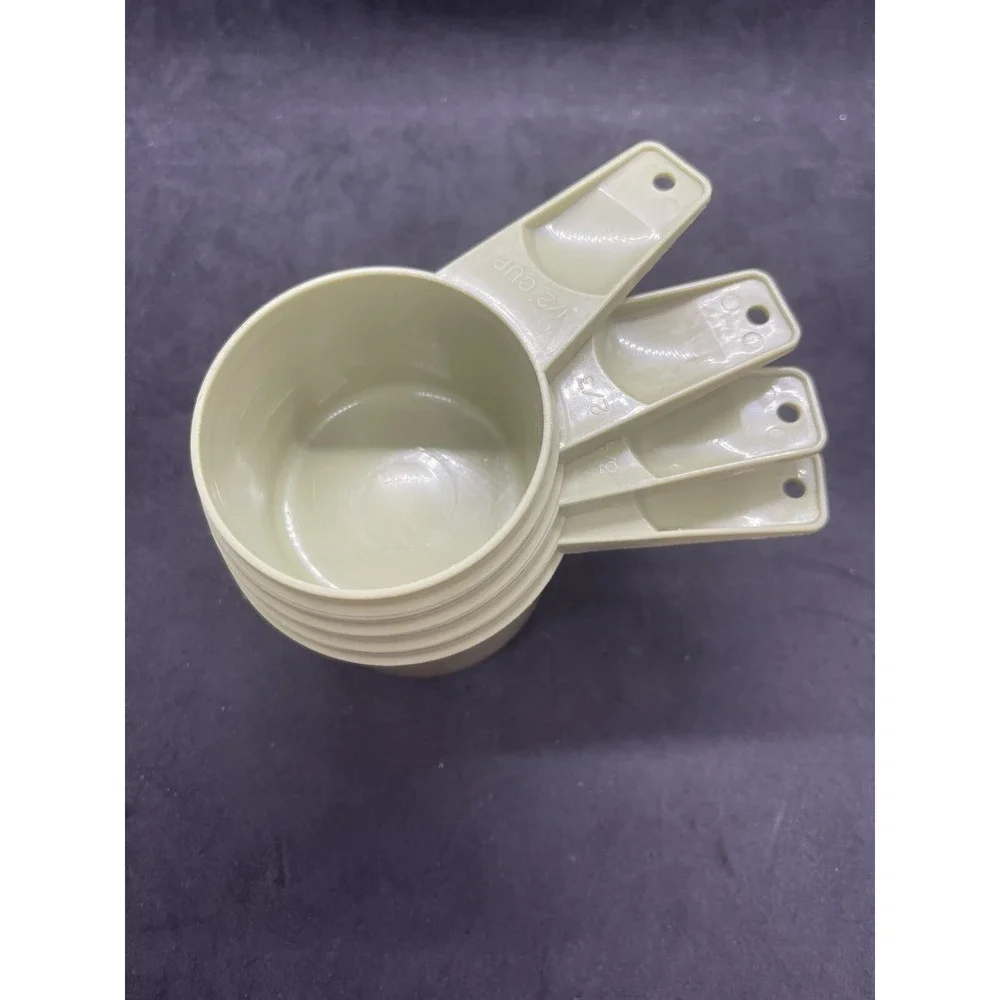 Vintage Tupperware Measuring Cups Avocado‎ Green Set of 4 Stacking Nesting